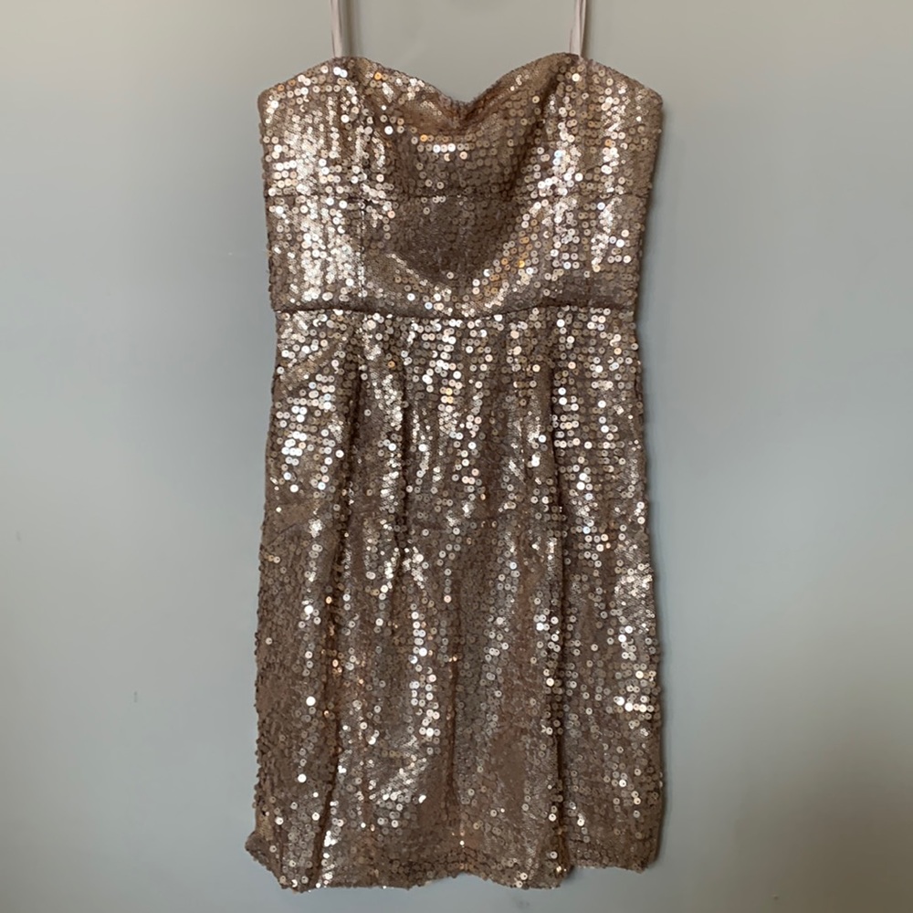 BCBG MAXAZRIA size 6 Golden sequin strapless dress